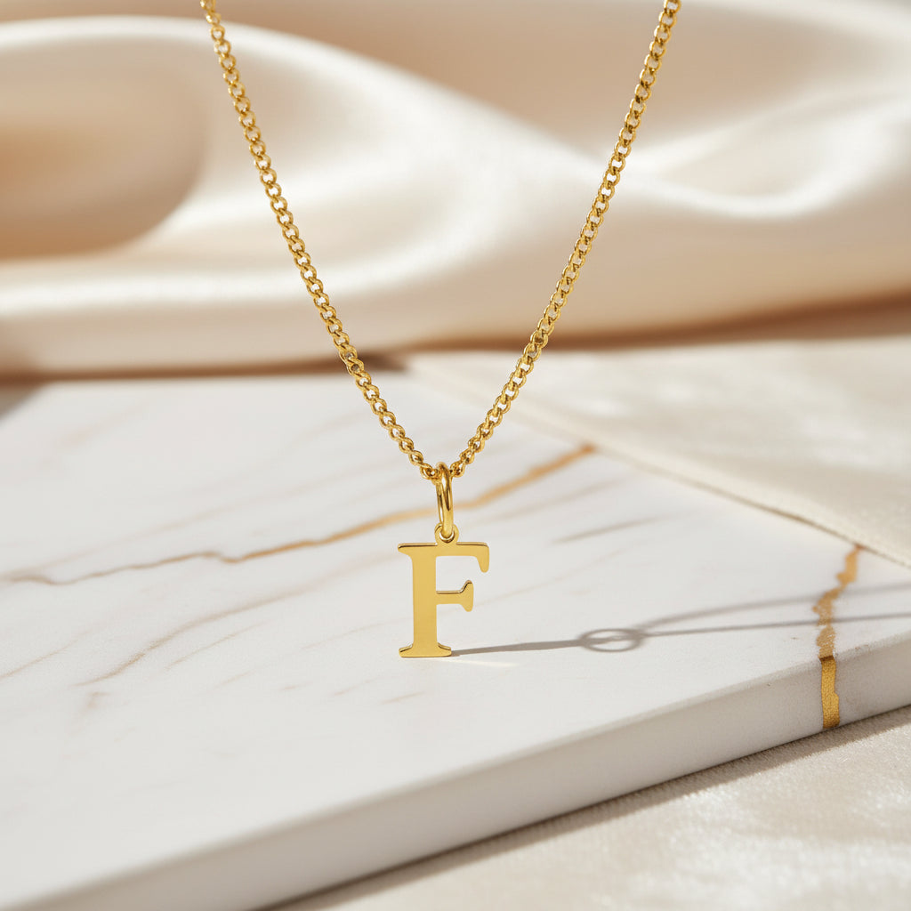 Colgante Inicial Personalizado, Lleva la Letra de tu Peque con Amor